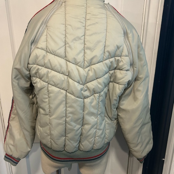 The condition of this vintage coat is IMPRESSIVE! M. - Picture 6 of 13